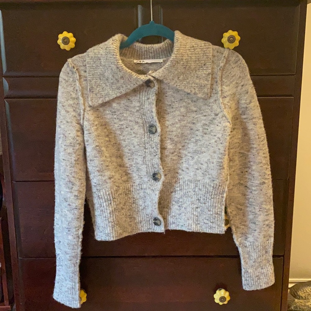 ZARA Heathered Knit Marled Grey Cardigan